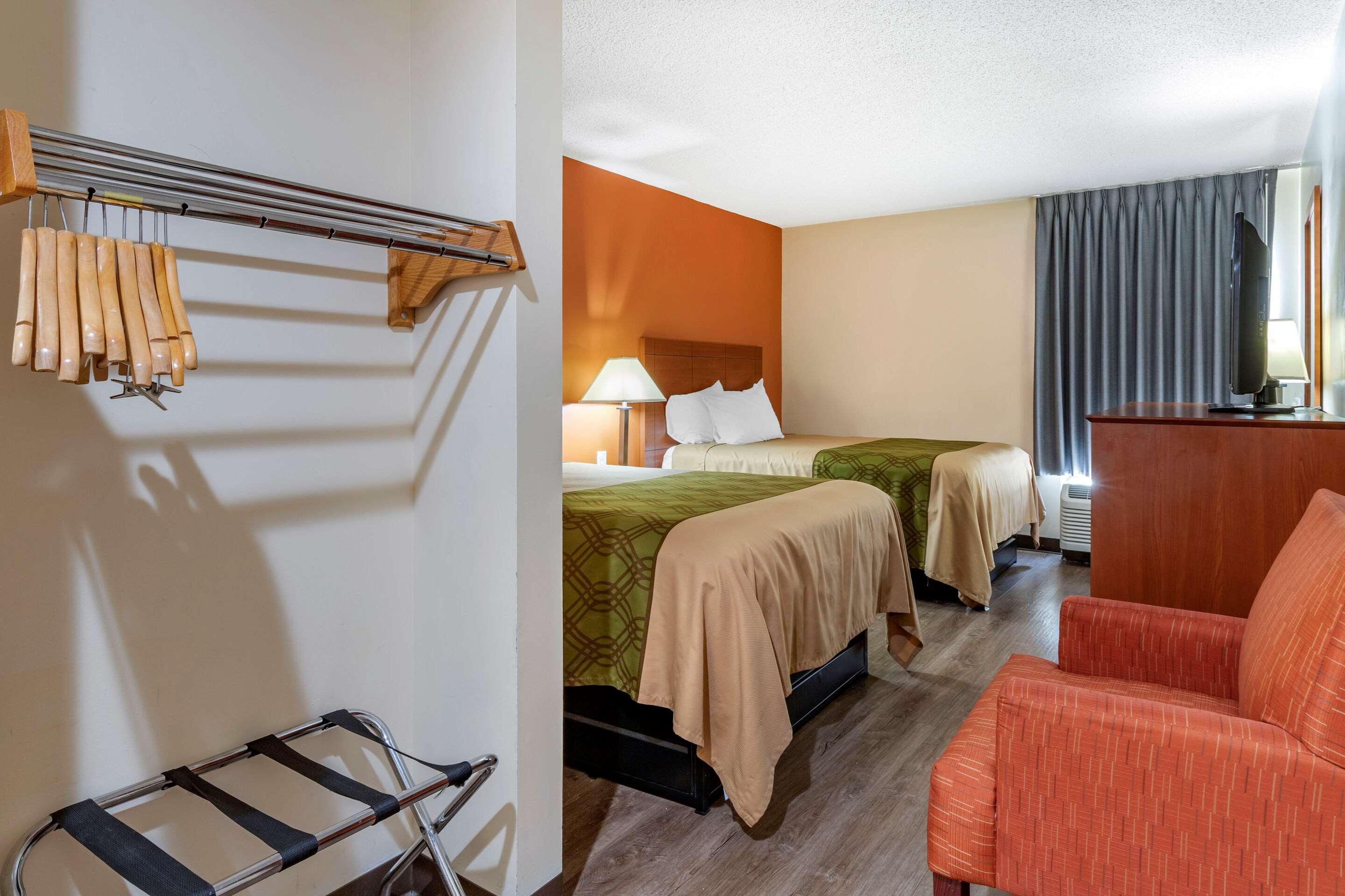 St. Stephen Econo Lodge מראה חיצוני תמונה