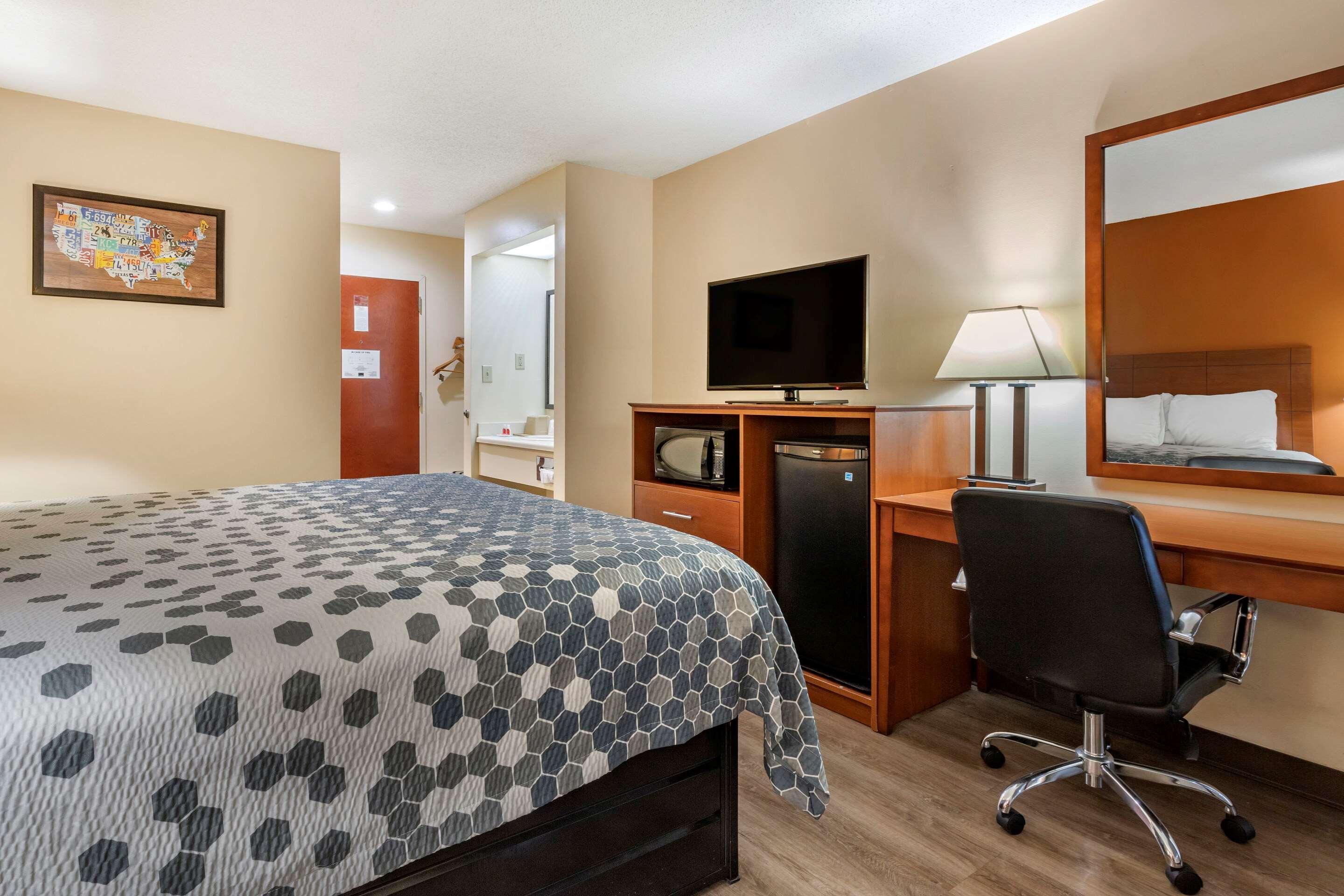 St. Stephen Econo Lodge מראה חיצוני תמונה