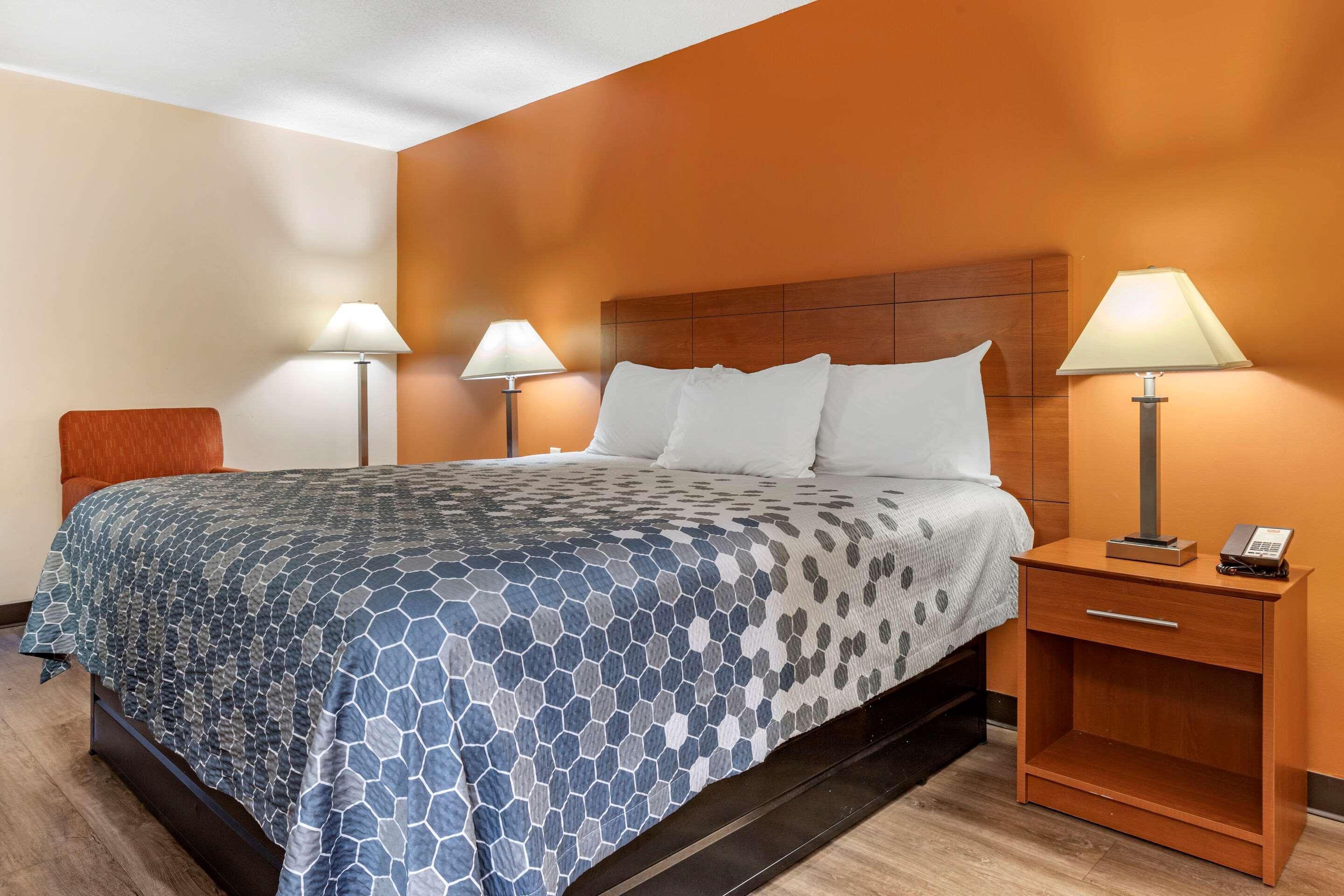 St. Stephen Econo Lodge מראה חיצוני תמונה