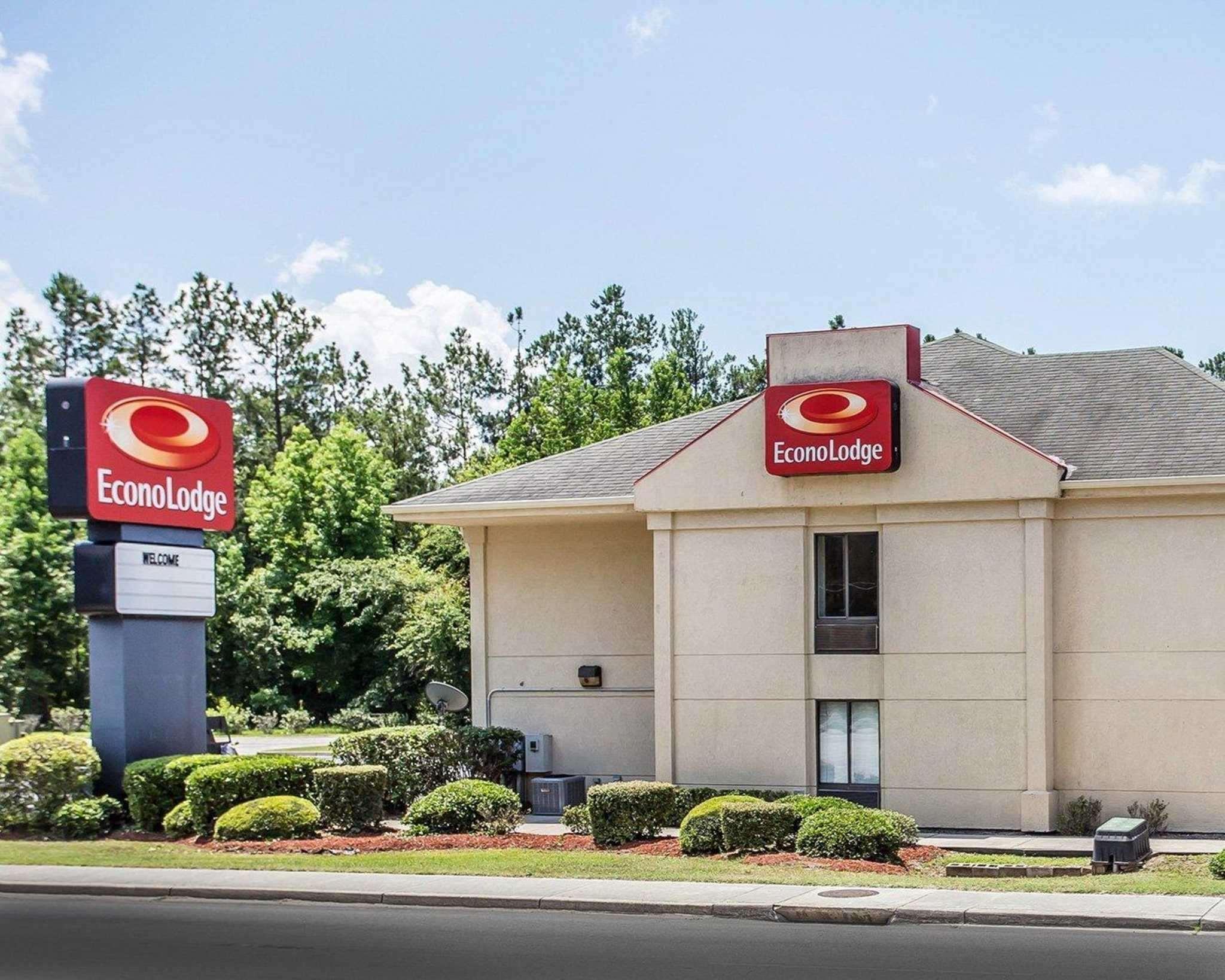 St. Stephen Econo Lodge מראה חיצוני תמונה