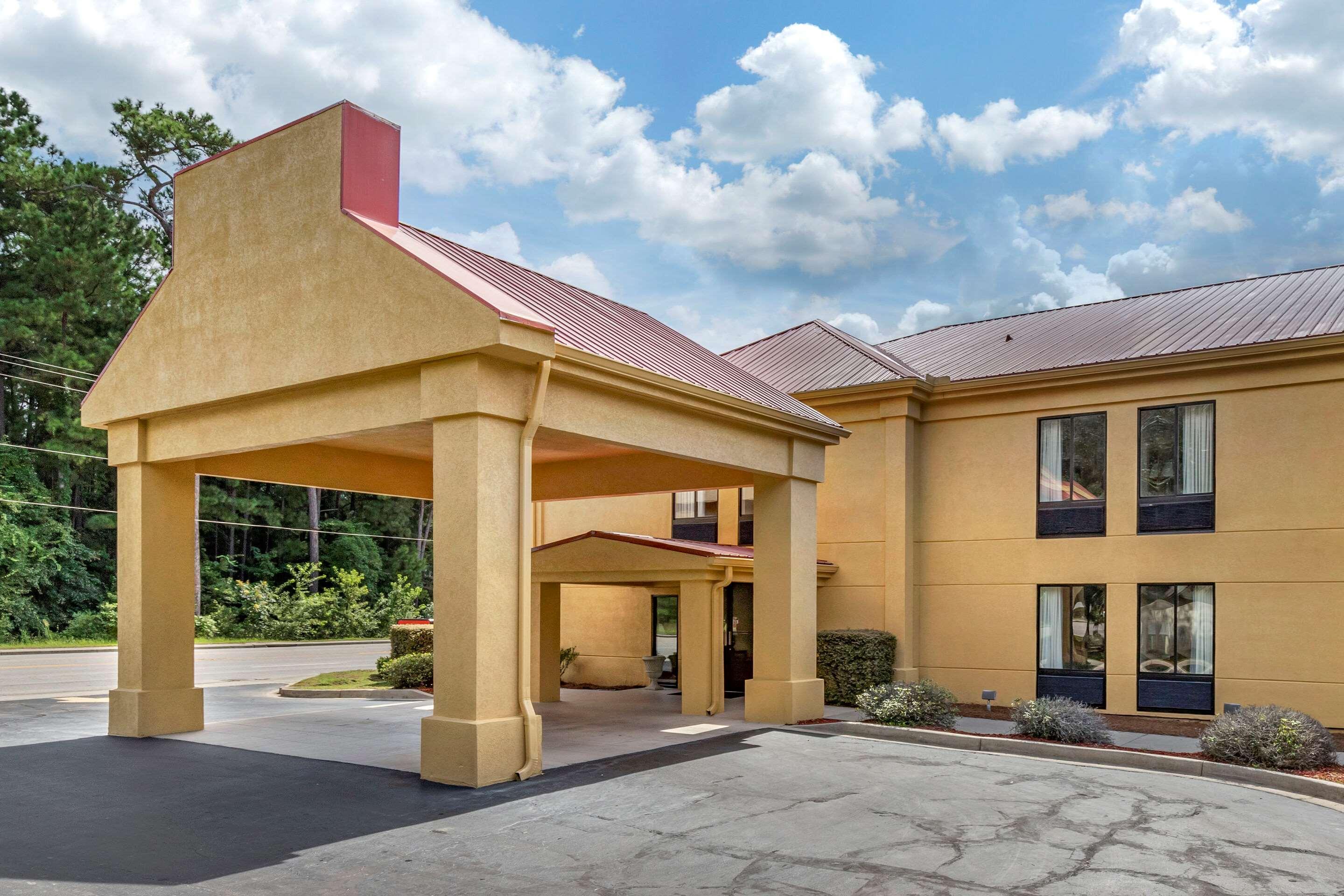 St. Stephen Econo Lodge מראה חיצוני תמונה
