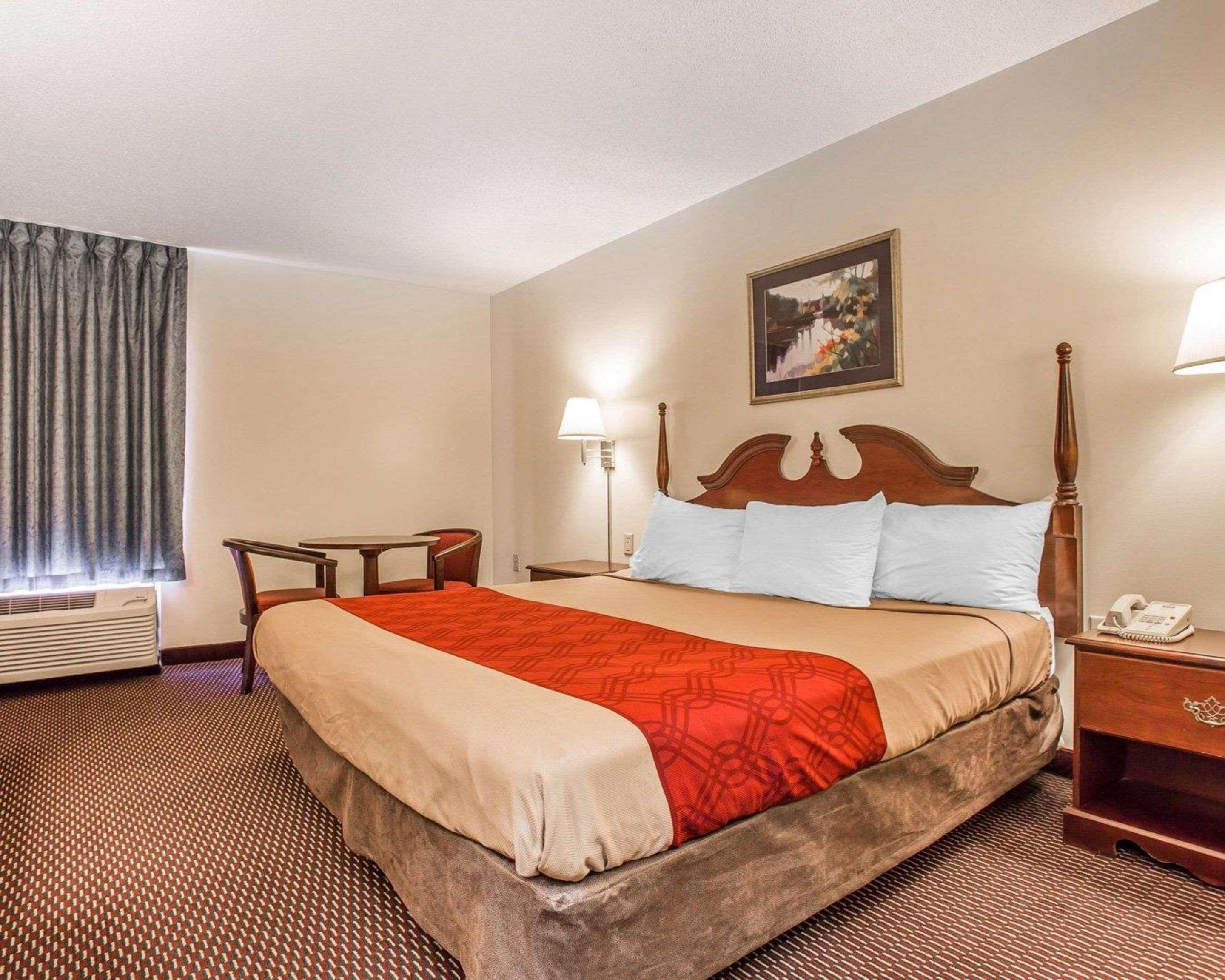 St. Stephen Econo Lodge מראה חיצוני תמונה