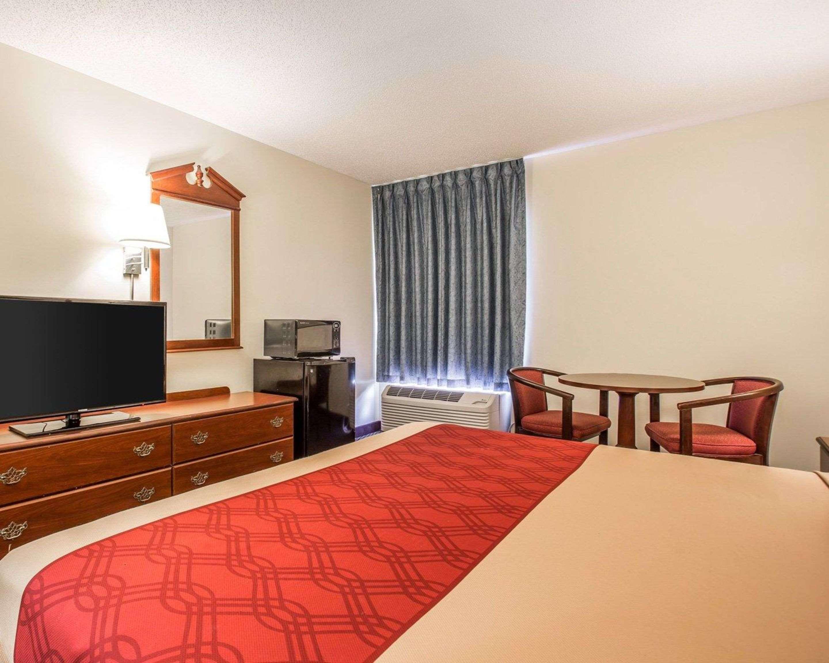 St. Stephen Econo Lodge מראה חיצוני תמונה