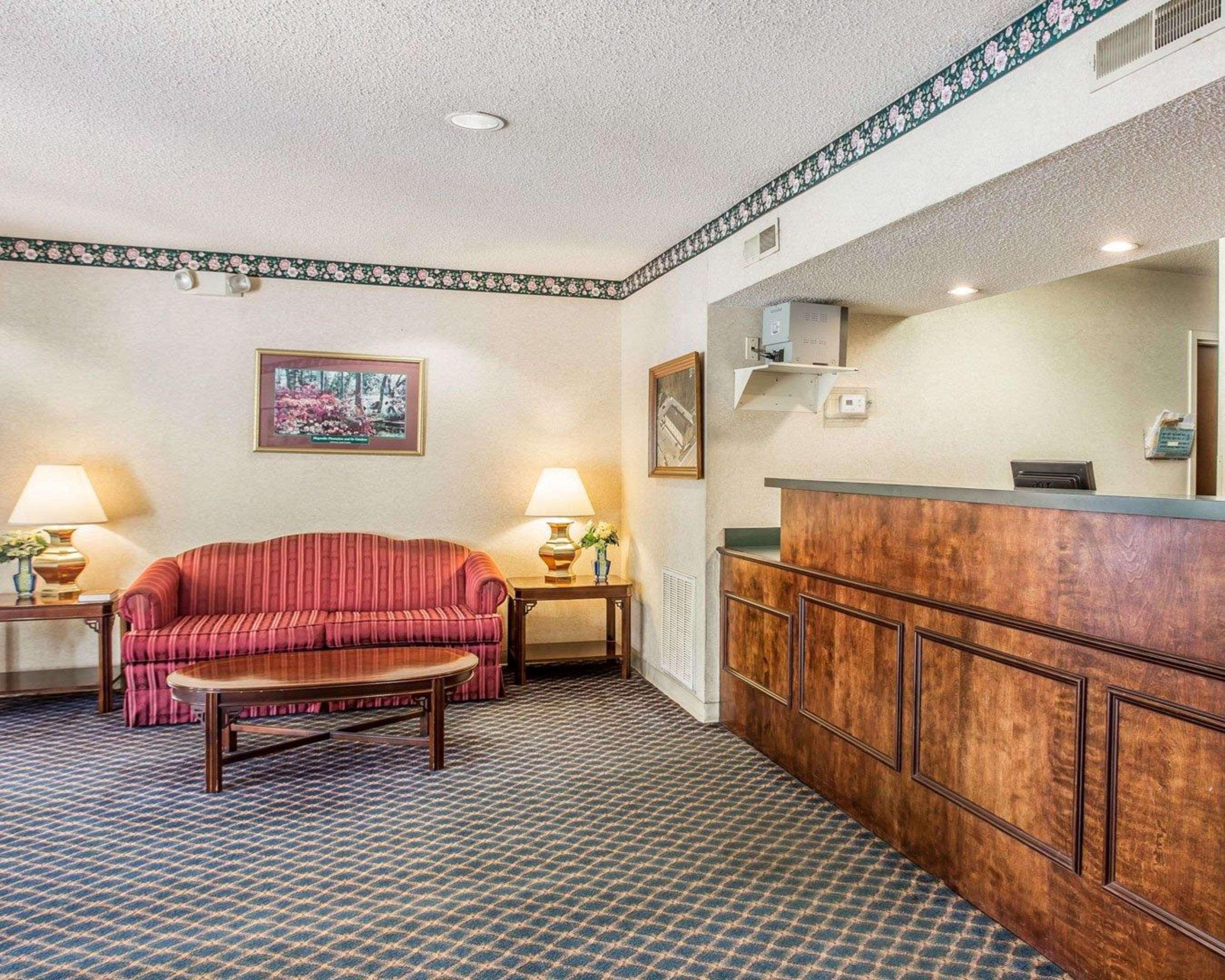 St. Stephen Econo Lodge מראה חיצוני תמונה